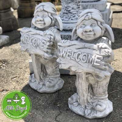 üdvözlő virágtartó fából