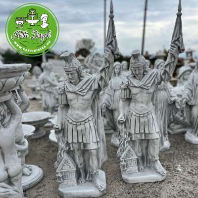 tűzoltók védőszentje szobor