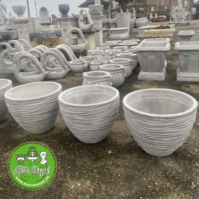 Modern kerti virágtartó kaspó