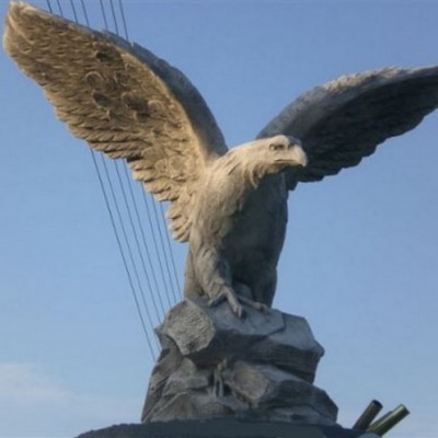 Bagoly szobrok, sas szobrok, lerakatunkban és webáruházunkban rengeteg ...