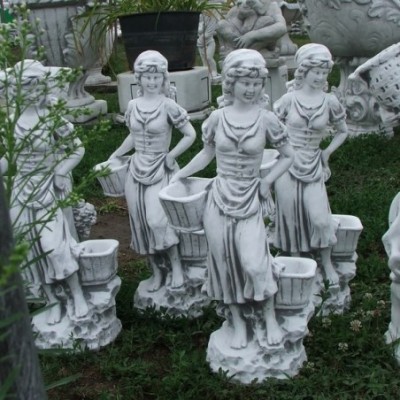 Szüretelő lány virágtartós szobor