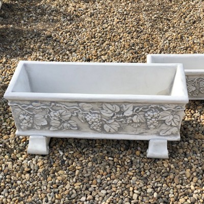 kavicsos virágláda