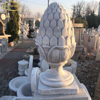 Udvari dísz kő toboz