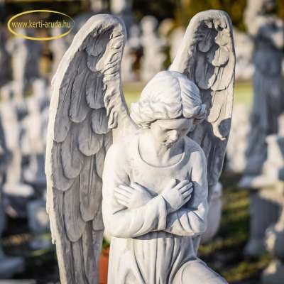 Síró angyal szobor