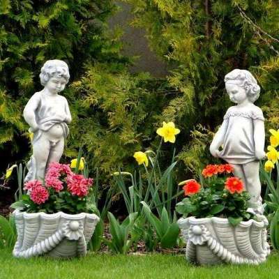 szobros virágtartó